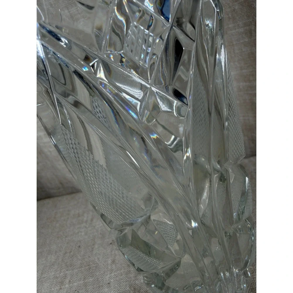 Vintage Crystal Glass Vase Good Deep Cut Diamond Pattern Scalloped Rim 10 inch